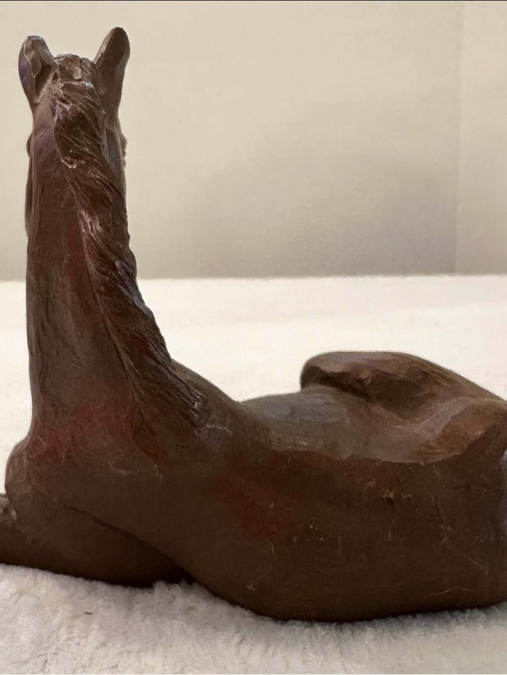 VINTAGE Red Mill Manufacturing Laying Horse Foal Figurine 1989 USA brown - Picture 3 of 8